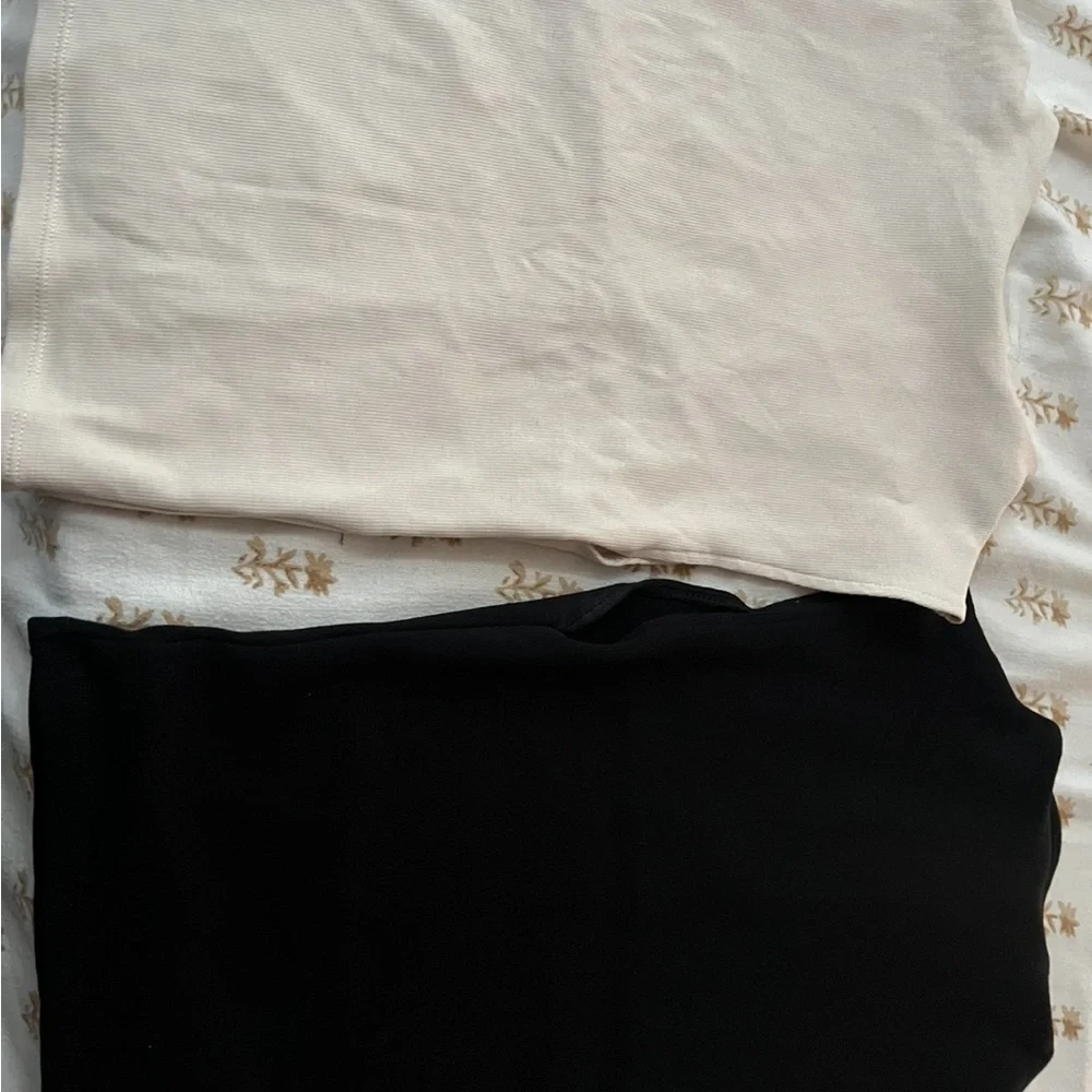 Tops - Picture 2 of 6